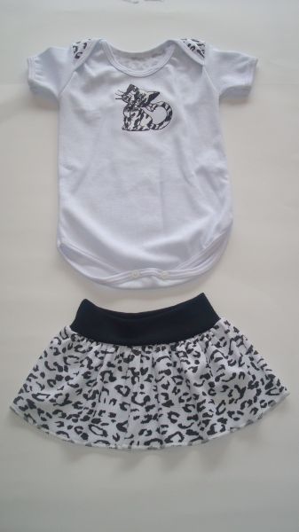 Body Branco / Oncinha com Saia - M